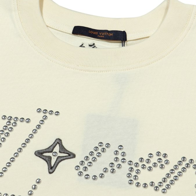 1-24-2.jpg LV T-shirt Lovers White