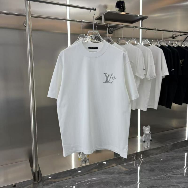 1-359.jpg LV T-shirt