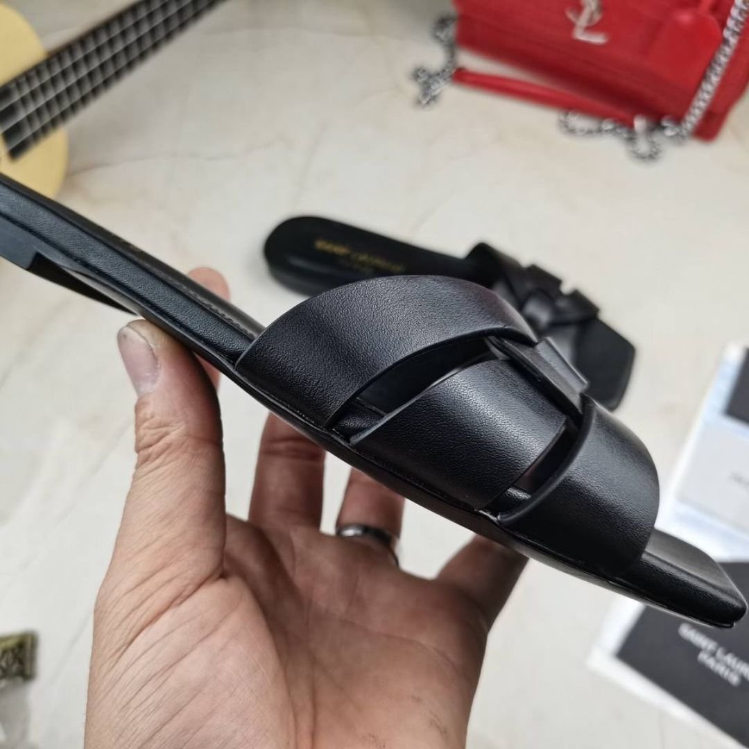 141-3.jpg S – Tribute Leder-Mulesandalen