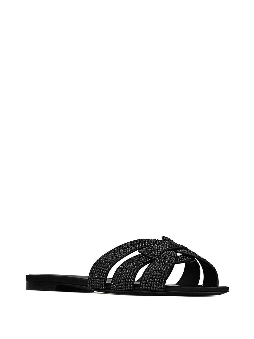 S – Flat tribute sandals