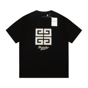 GVNCHY T-Shirt