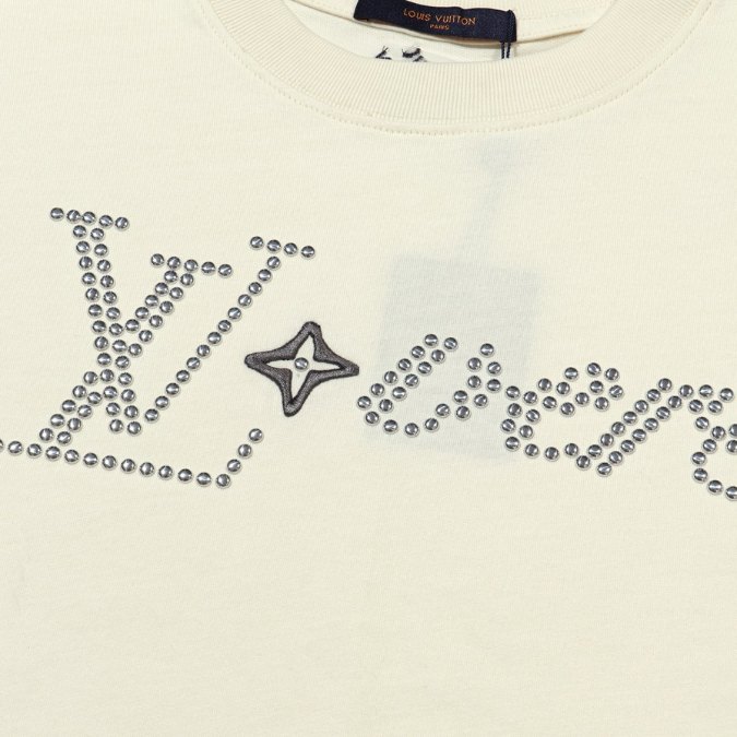 3-23-1.jpg LV T-shirt Lovers White
