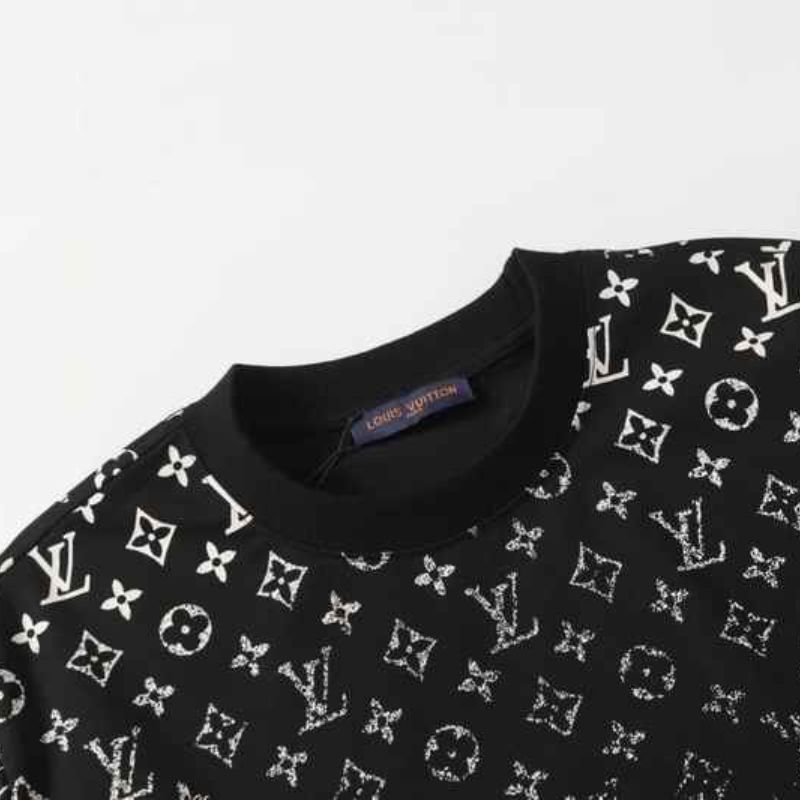 3-439.jpg LV T-shirt
