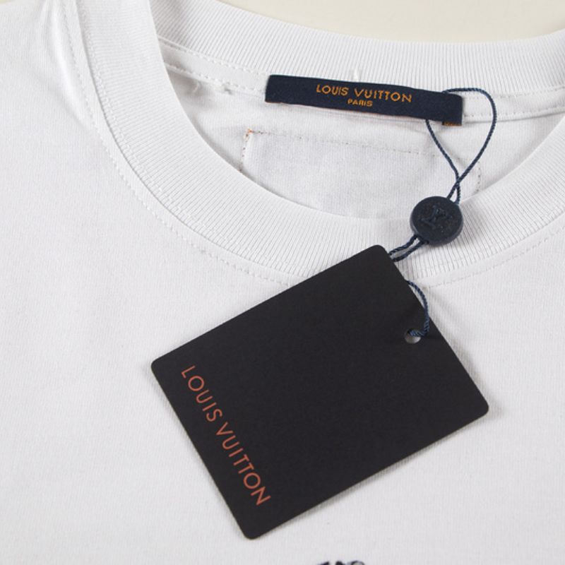 4-345.jpg LV T-shirt