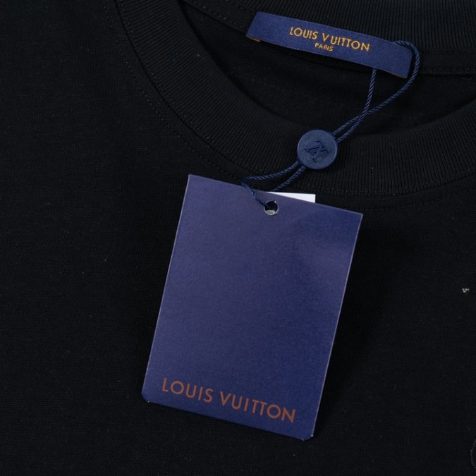 LV T-shirt Black White Logo