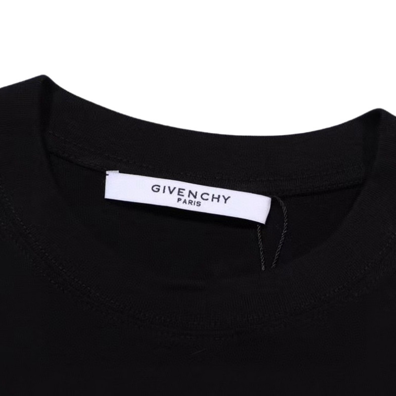 4-79.jpg T-Shirt Logo Shark