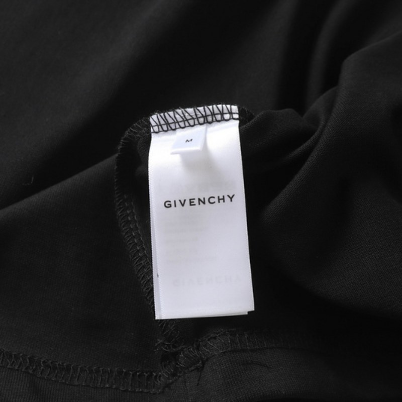 5-132.jpg GVNCHY T-Shirt Black