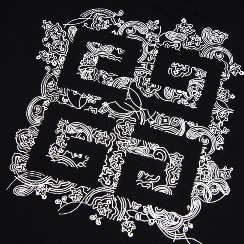 5-236.jpg GVNCHY T-Shirt 4G Logo