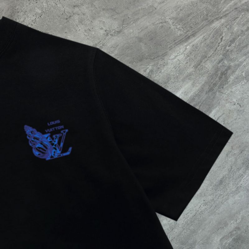 LV T-shirt