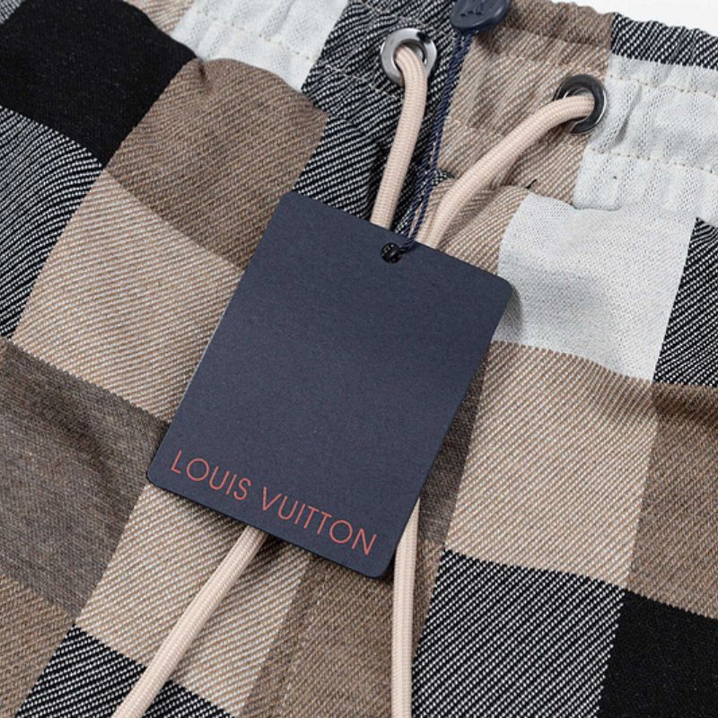 6-220-1.jpg LV Shorts