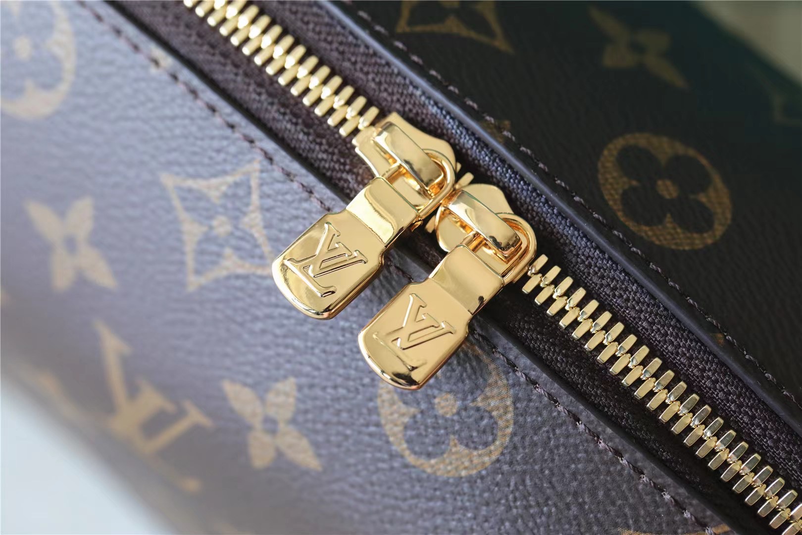 POCHETTE