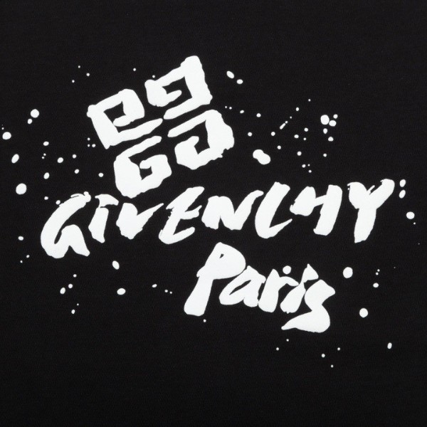 9-48-1.jpg GVNCHY T-shirt
