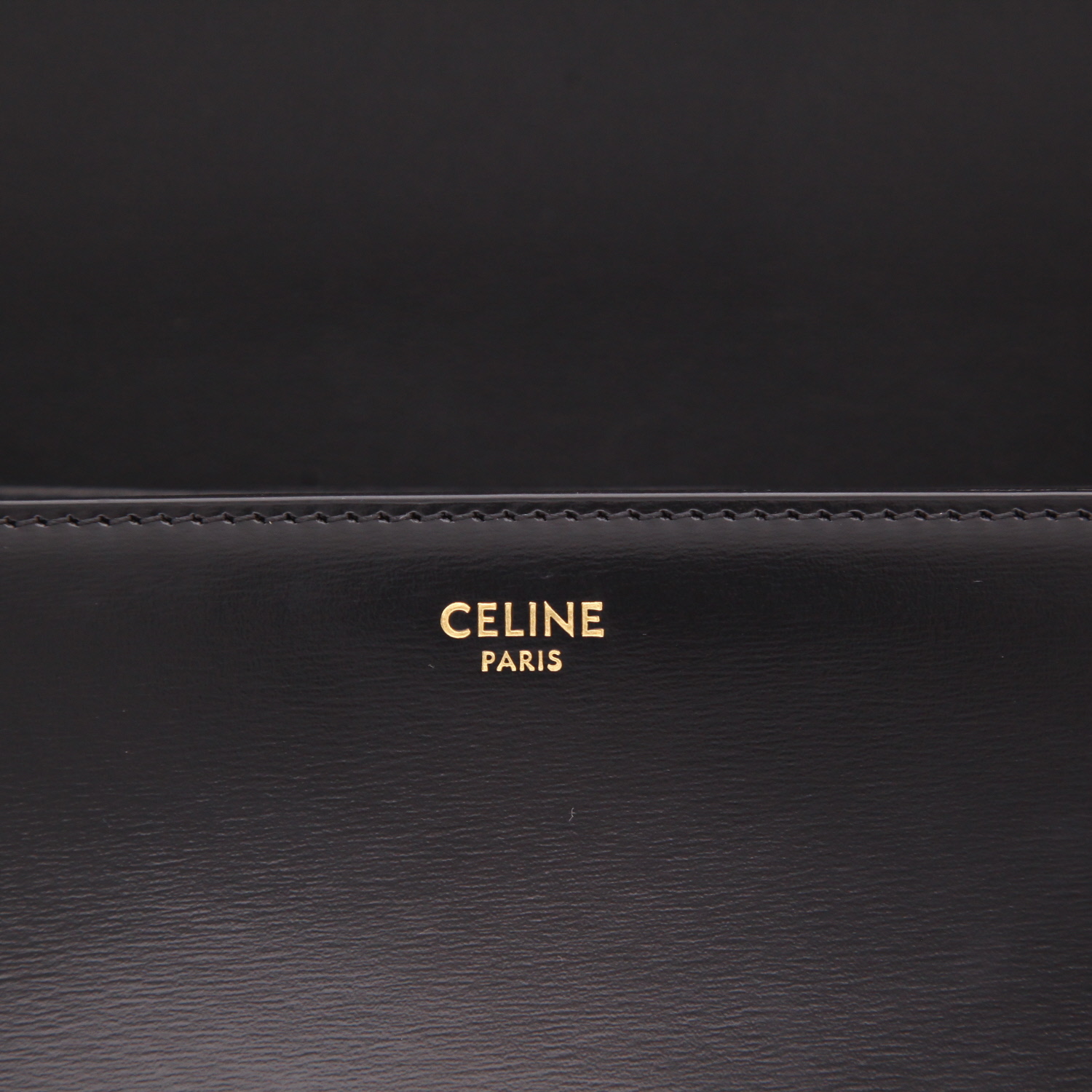 D2-borsa-a-tracolla-celine-triomphe-in-pelle-liscia-nera.jpg TEEN TRIOMPHE