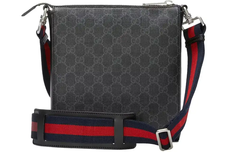 SHOULDER BAG
