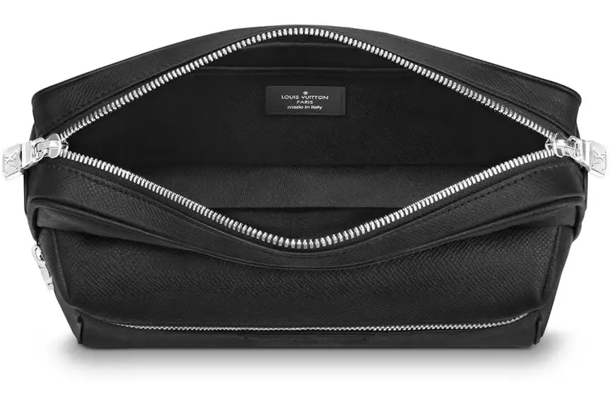 Louis-Vuitton-Messenger-Taiga-Outdoor-PM-Black-3.webp SHOULDER BAG