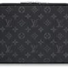 Louis-Vuitton-Outdoor-Messenger-Monogram-Eclipse-Taiga-Black-2.webp SHOULDER BAG