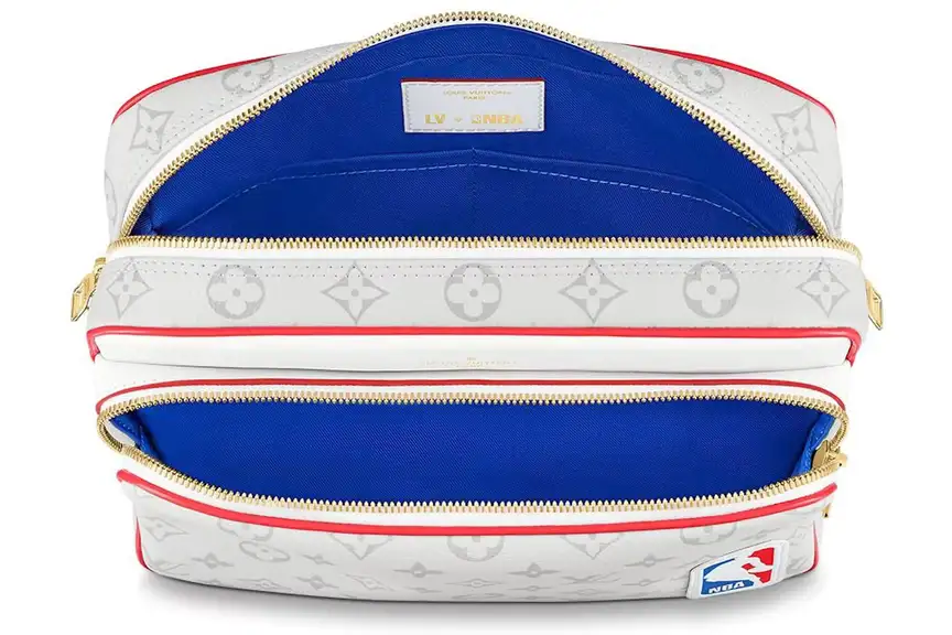 Louis-Vuitton-x-NBA-Nil-Messenger-Antartica-2.webp SHOULDER BAG