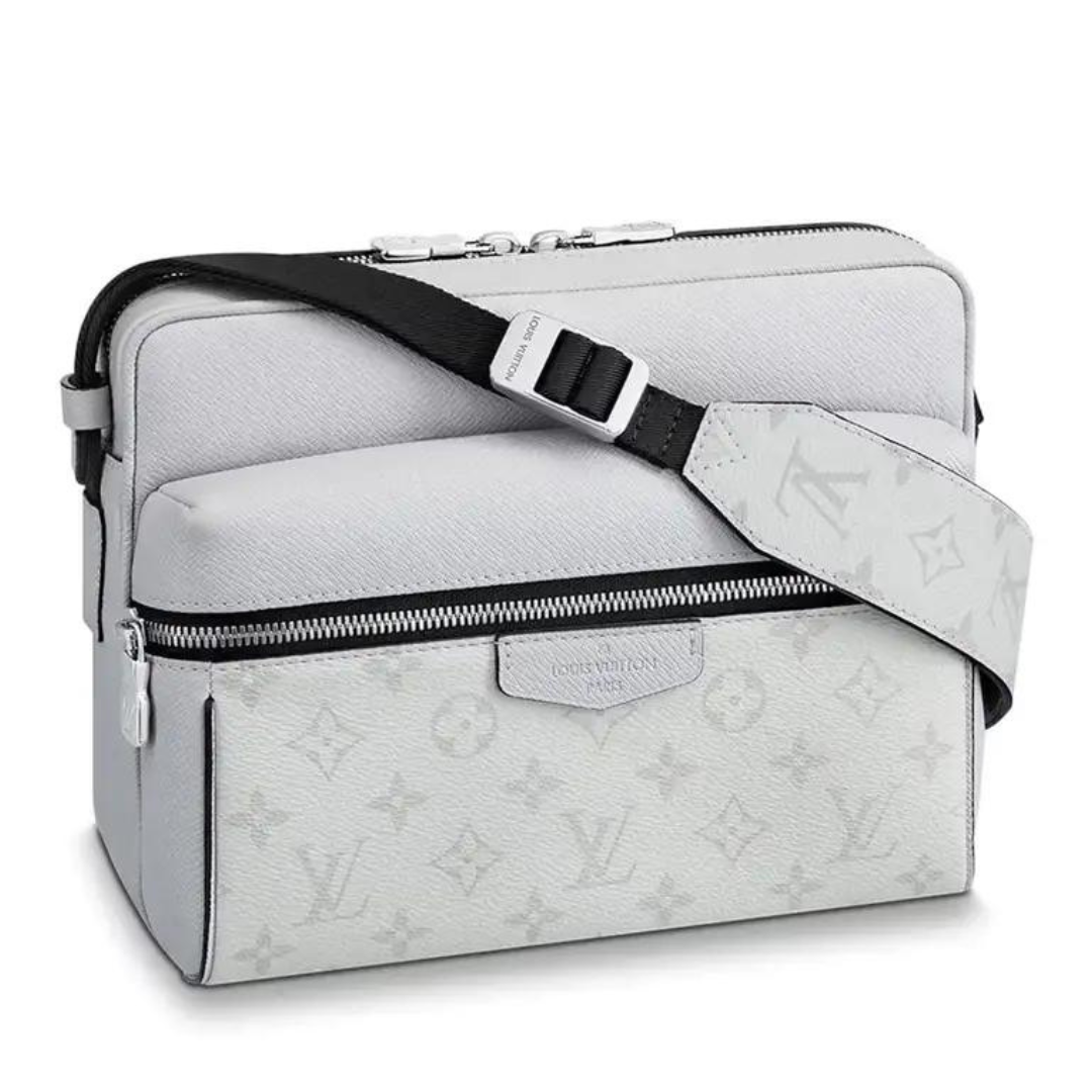 Untitled-design-8-1.png SHOULDER BAG