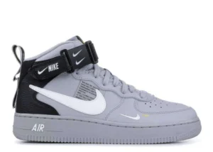 air-force-1-high-overbranding-2.webp AIR FORCE 1 HIGH ‘OVERBRANDING’