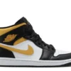 AIR JORDAN 1 MID ‘BLACK UNIVERSITY GOLD’