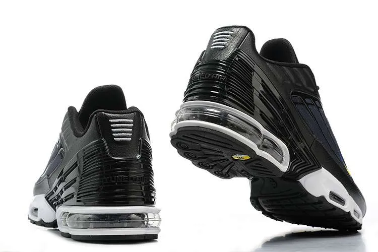 air-max-plus-tn-3-half-blue-black-2.webp AIR MAX PLUS TN 3 ‘HALF BLUE BLACK’