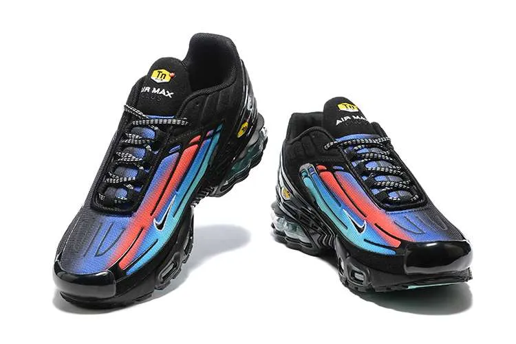air-max-plus-tn-3-half-rainbow-1.webp AIR MAX PLUS TN 3 ‘HALF RAINBOW’