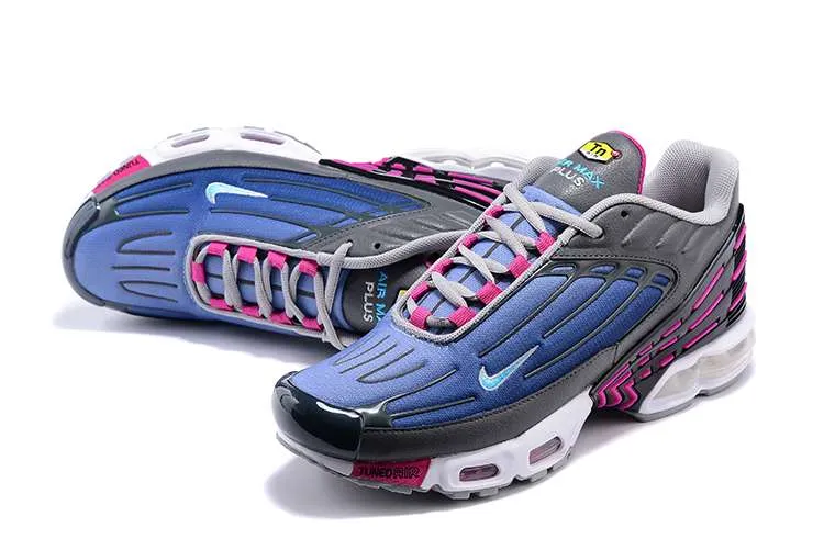 air-max-plus-tn-3-midnight-navy-viotech-3.webp AIR MAX PLUS TN 3 ‘MIDNIGHT NAVY VIOTECH’