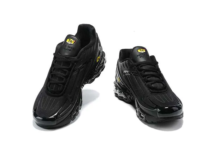 AIR MAX PLUS TN 3 ‘TRIPLE BLACK’