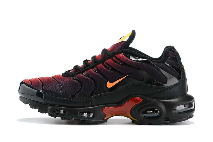 air-max-plus-tn-black-gradient-red.webp AIR MAX PLUS TN ‘BLACK GRADIENT RED’