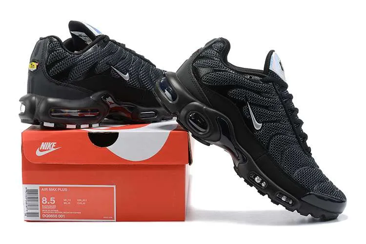AIR MAX PLUS TN ‘BLACK SUEDE SILVER’