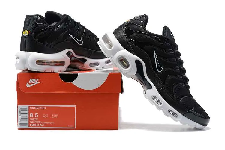air-max-plus-tn-black-white-1.webp AIR MAX PLUS TN ‘BLACK WHITE’