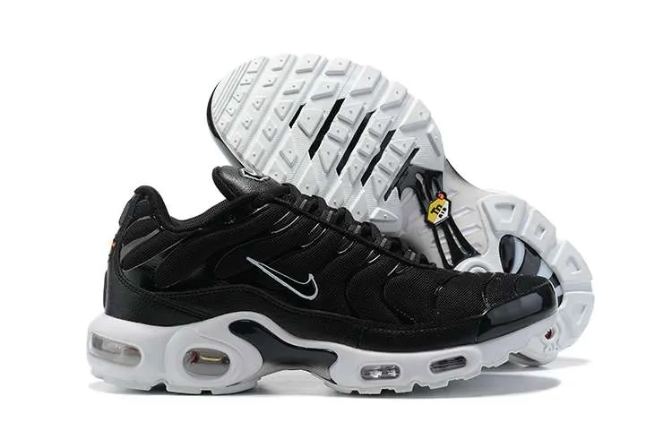 air-max-plus-tn-black-white-2.webp AIR MAX PLUS TN ‘BLACK WHITE’