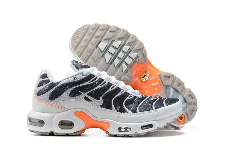 air-max-plus-tn-crater-2.webp AIR MAX PLUS TN ‘CRATER’