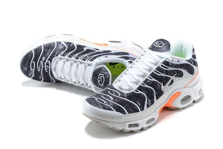 air-max-plus-tn-crater-3.webp AIR MAX PLUS TN ‘CRATER’