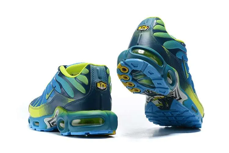 AIR MAX PLUS TN ‘FADE BLUE HERO VOLT’