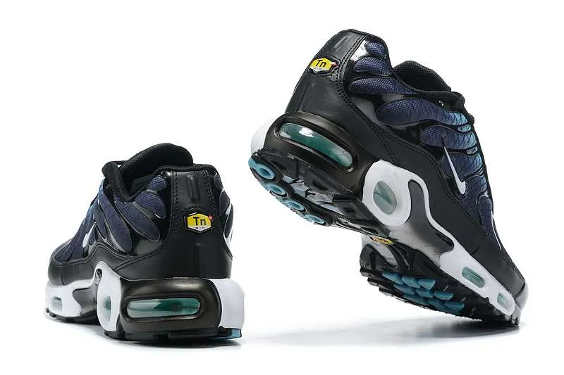 air-max-plus-tn-half-blue-black-1.webp AIR MAX PLUS TN ‘HALF BLUE BLACK’