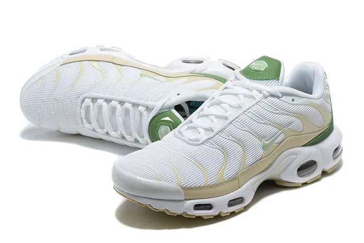 AIR MAX PLUS TN ‘LIGHT BONE HONYDEW ALLIGATOR’