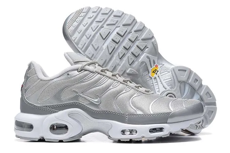 air-max-plus-tn-metallic-silver-white-2.webp AIR MAX PLUS TN ‘METALLIC SILVER WHITE’