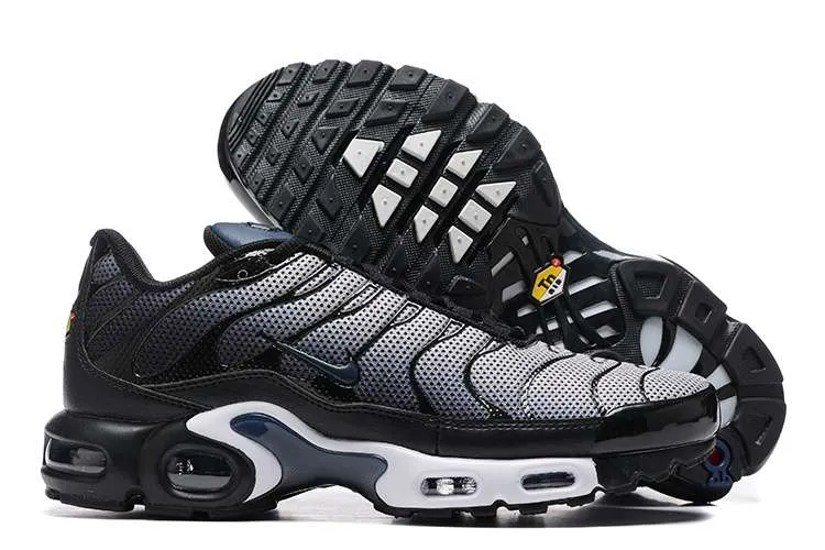 air-max-plus-tn-midnight-navy-2.webp AIR MAX PLUS TN ‘MIDNIGHT NAVY’