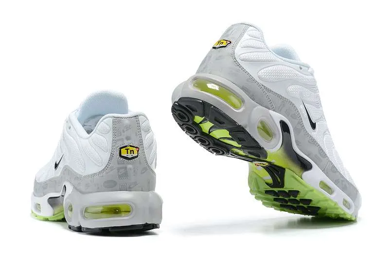 air-max-plus-tn-platinium-grey-reflective-logos-3.webp AIR MAX PLUS TN ‘PLATINIUM GREY REFLECTIVE LOGOS’
