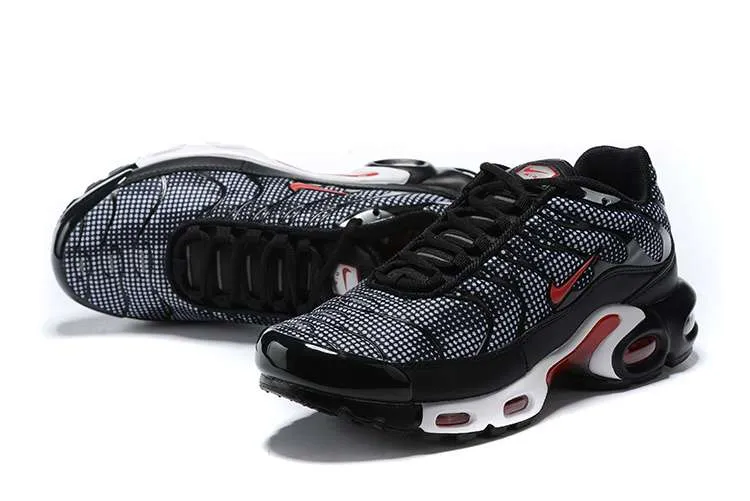 air-max-plus-tn-stay-quiet-2.webp AIR MAX PLUS TN ‘STAY QUIET’