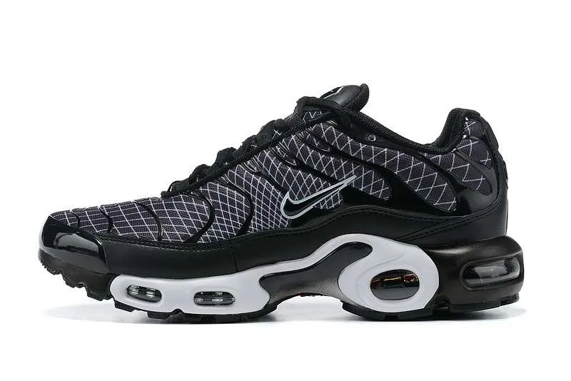 air-max-plus-tn-stripe-blue-black.webp AIR MAX PLUS TN ‘STRIPE BLUE BLACK’