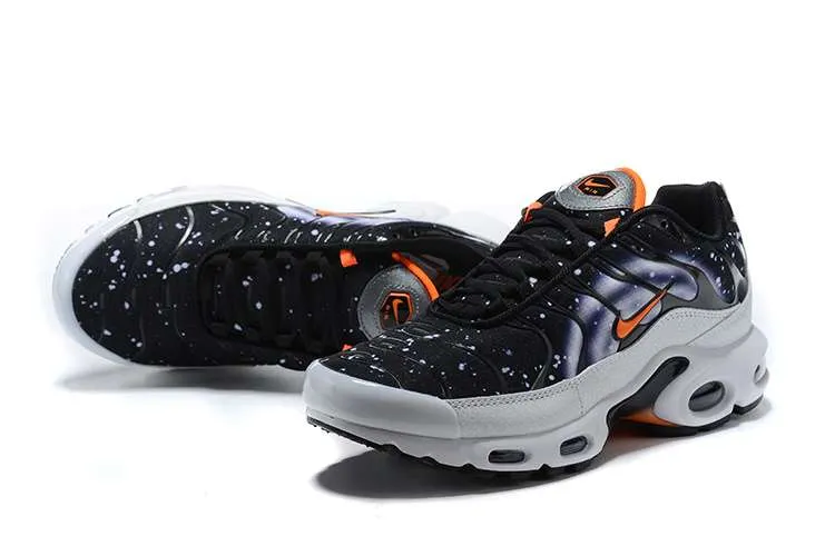 air-max-plus-tn-universe-2000-1.webp AIR MAX PLUS TN ‘UNIVERSE 2000’