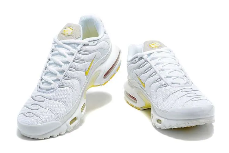 AIR MAX PLUS TN ‘WHITE BONE CELERY’