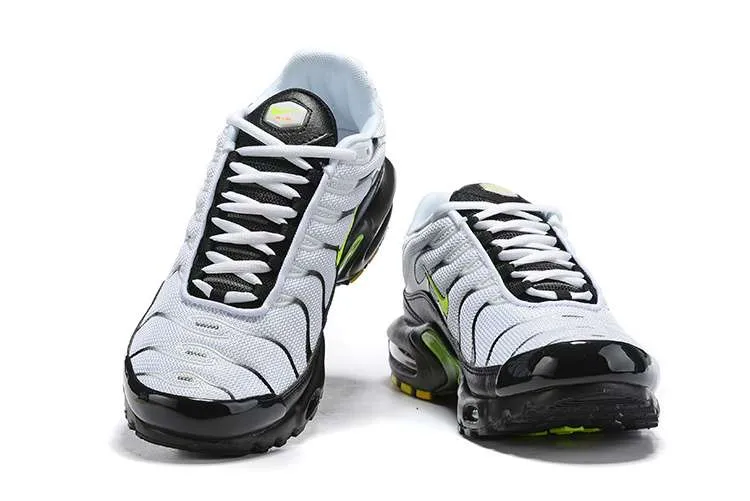 air-max-plus-tn-white-volt-3.webp AIR MAX PLUS TN ‘WHITE VOLT’