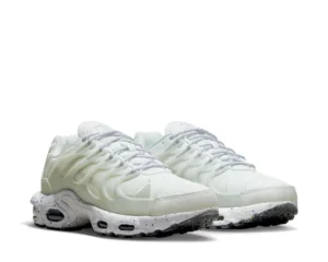 air-max-terrascape-plus-triple-white.webp AIR MAX TERRASCAPE PLUS ‘TRIPLE WHITE’