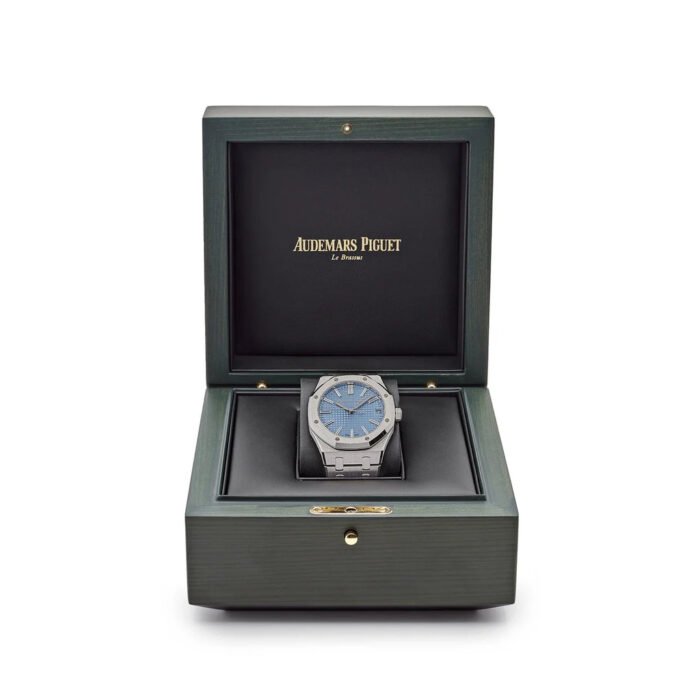 AP Royal Oak Selfwinding 15510BC.OO.1320BC.01 White Gold Blue Dial Limited Edition