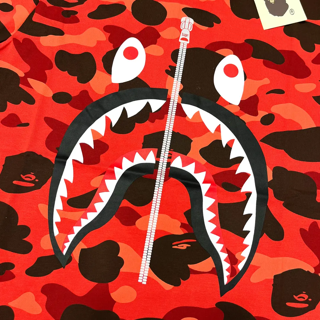 bape20.webp BP T-Shirt Camo Shark Red