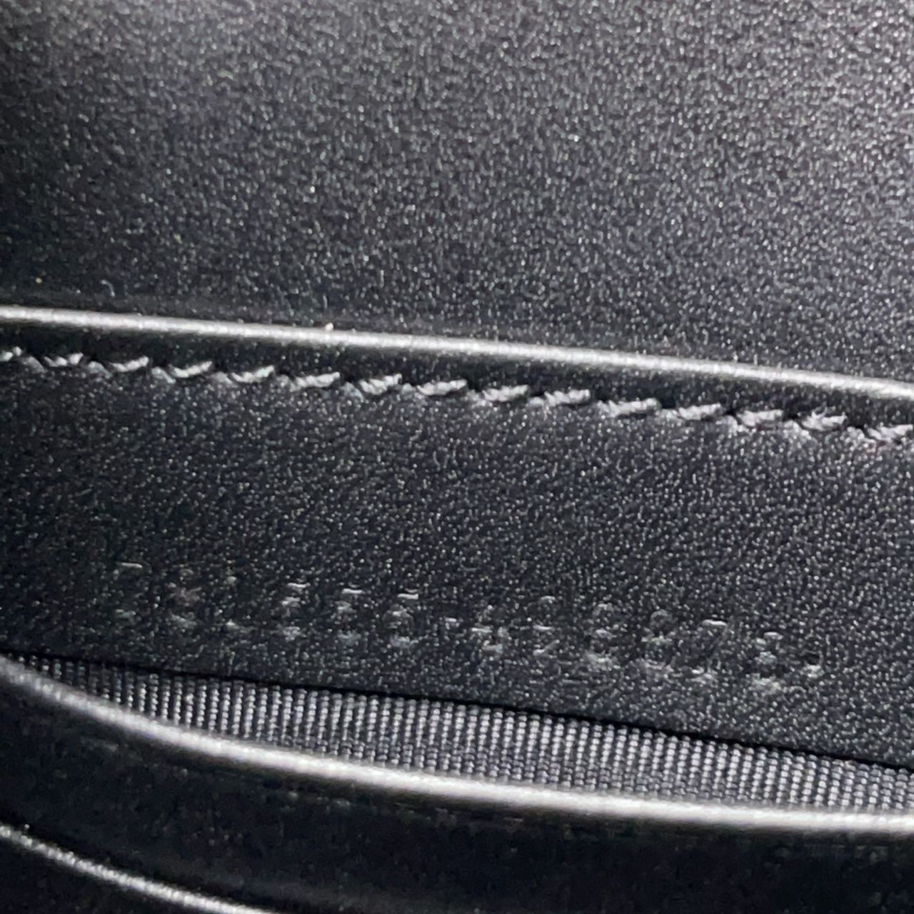 PORTAFOGLIO IN PELLE GG CON CATENA NERO