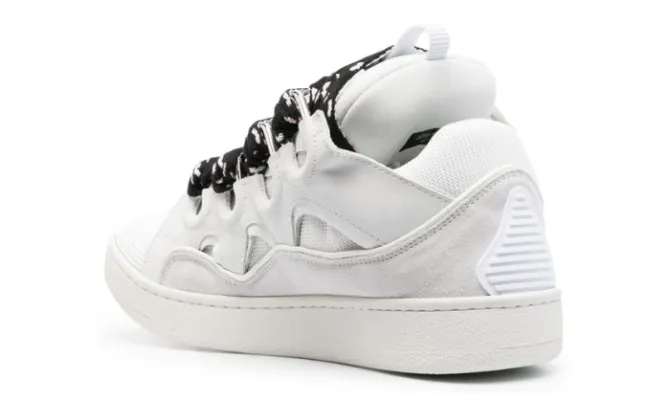 Curb White Black